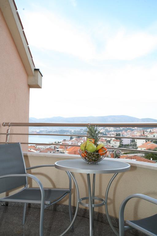 Apartments Little Paradise Trogir Ruang foto