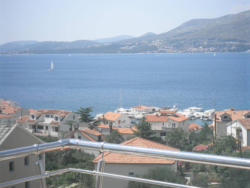 Apartments Little Paradise Trogir Bagian luar foto